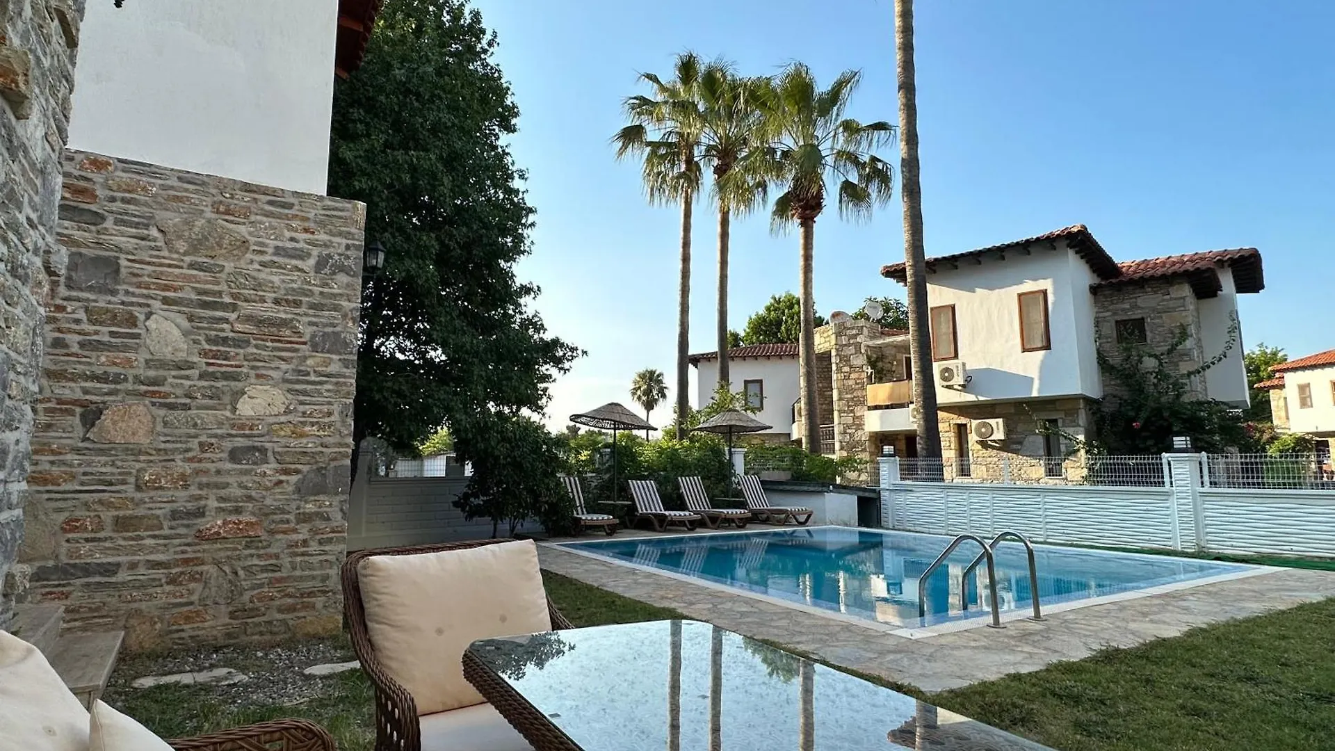 Villa Merry - Dalyan Stonehouse With Palmtrees, 50M To River Ortaca